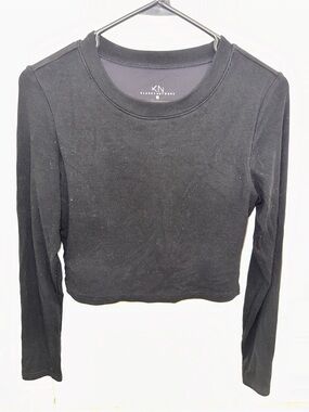 Klassy Network Black Ribbed Long-Sleeve Crop Top